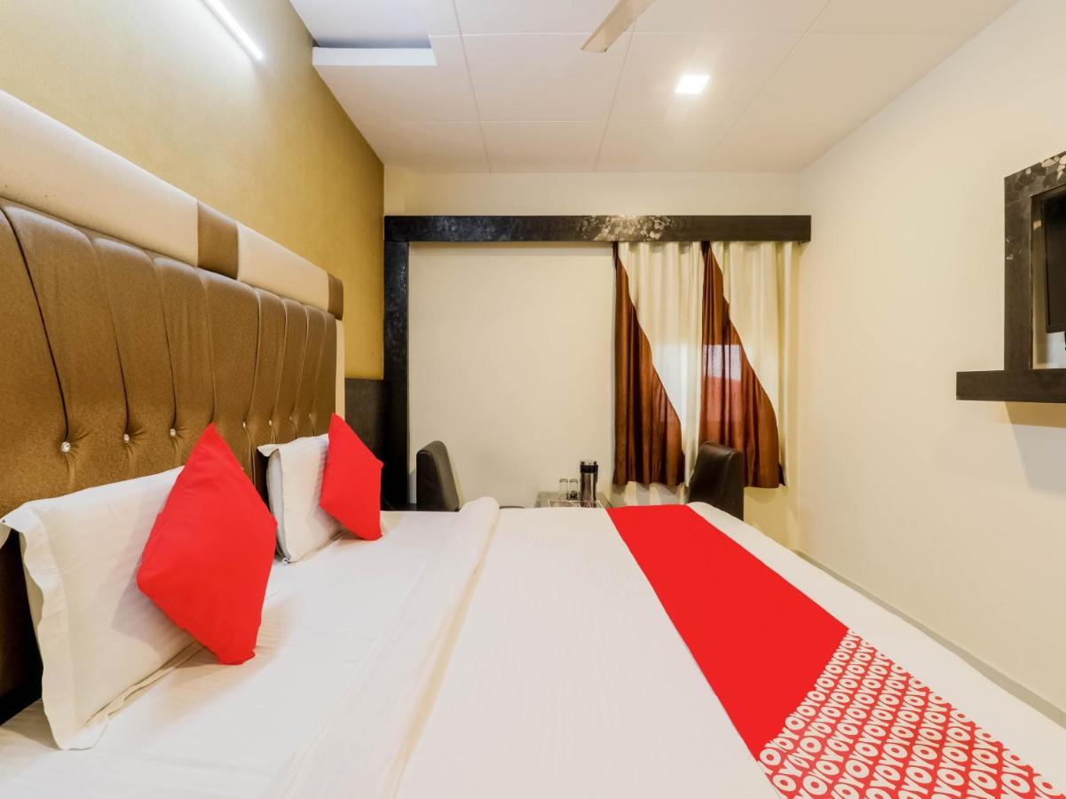 Oyo 79765 Hotel Samrat 勒克瑙 外观 照片