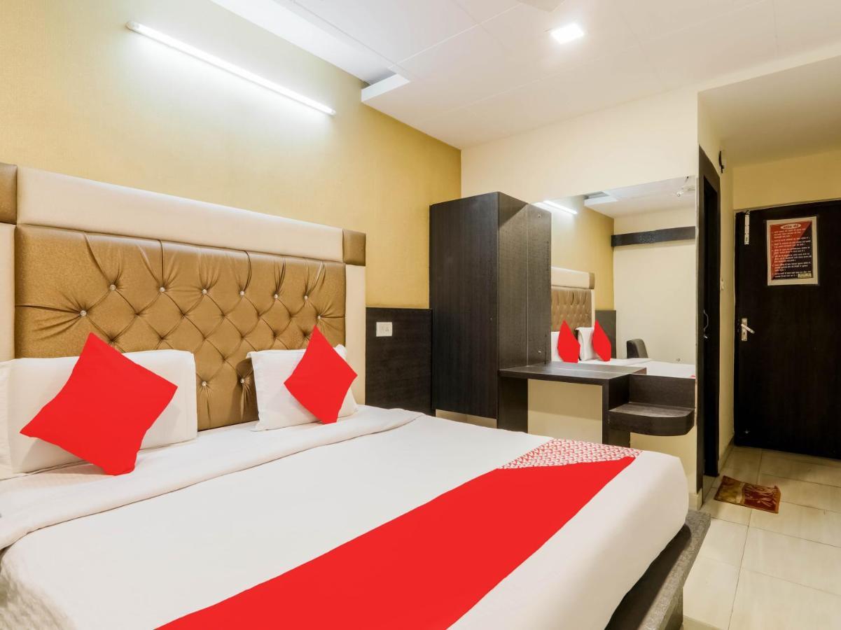 Oyo 79765 Hotel Samrat 勒克瑙 外观 照片