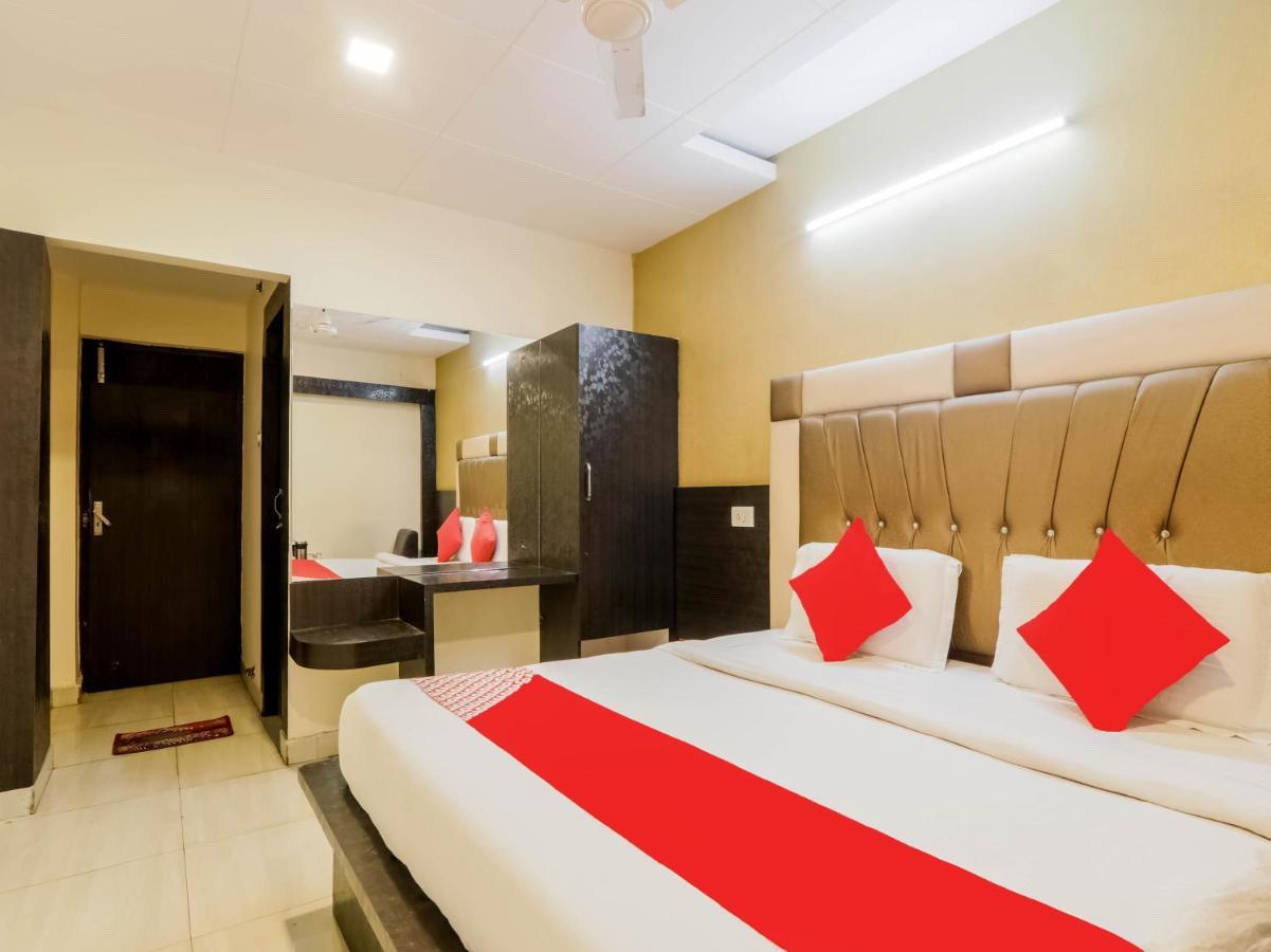 Oyo 79765 Hotel Samrat 勒克瑙 外观 照片