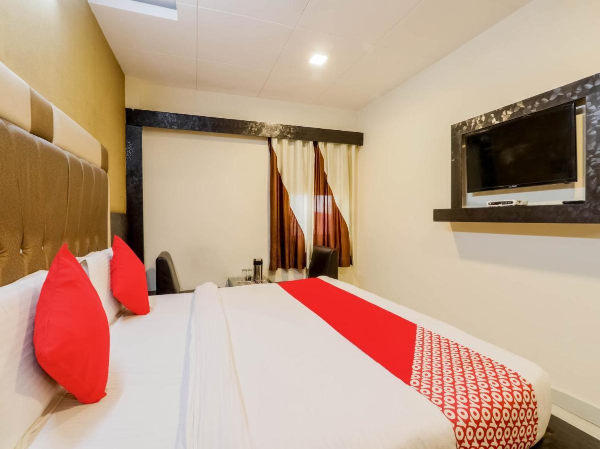 Oyo 79765 Hotel Samrat 勒克瑙 外观 照片