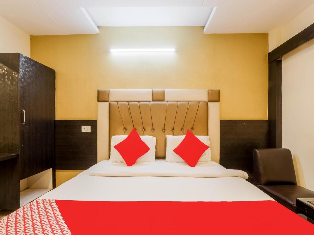 Oyo 79765 Hotel Samrat 勒克瑙 外观 照片