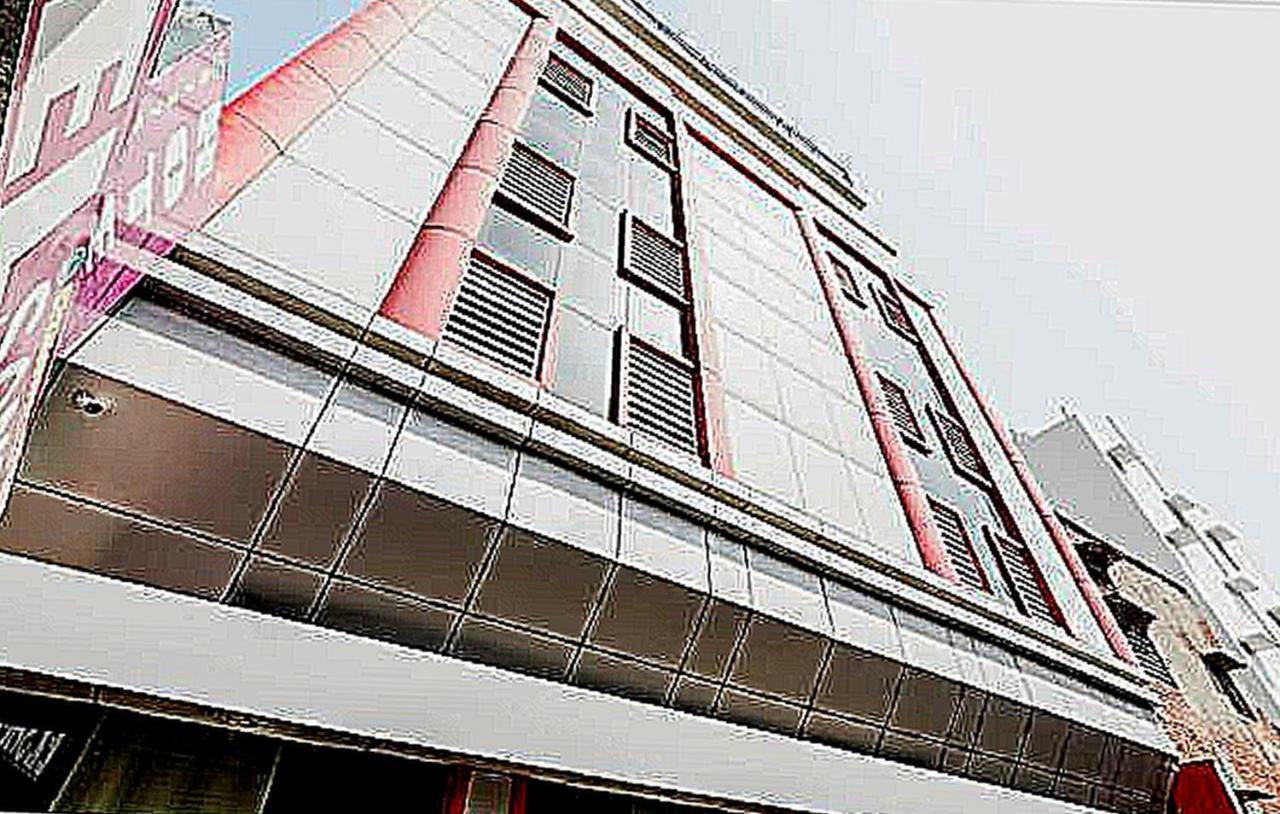 Oyo 79765 Hotel Samrat 勒克瑙 外观 照片